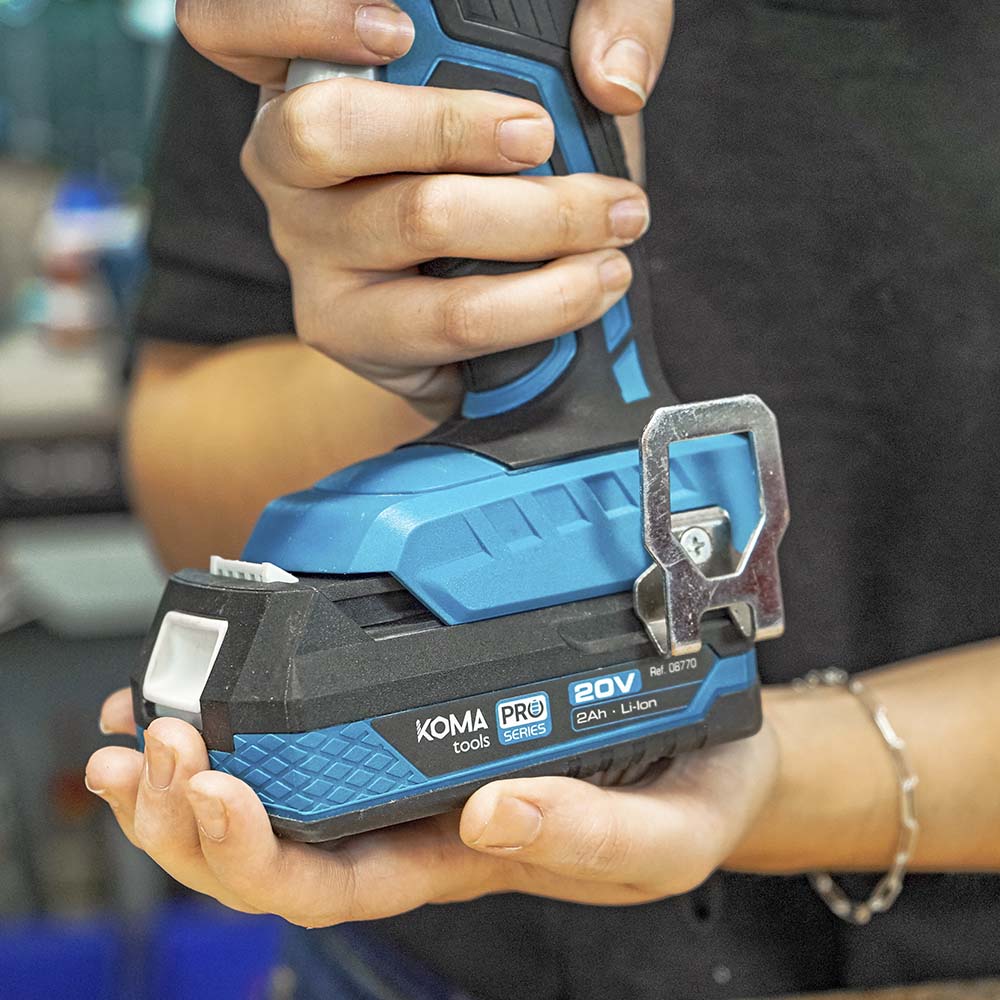 Taladro atornillador c/2 baterias KOMA