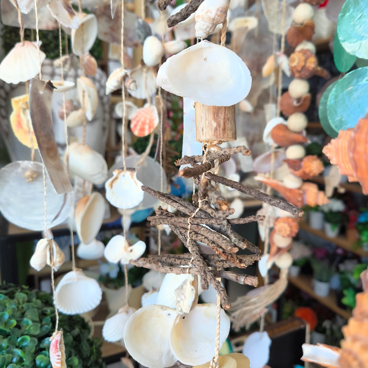 Móvil de tiras de conchas blancas 18*60cm