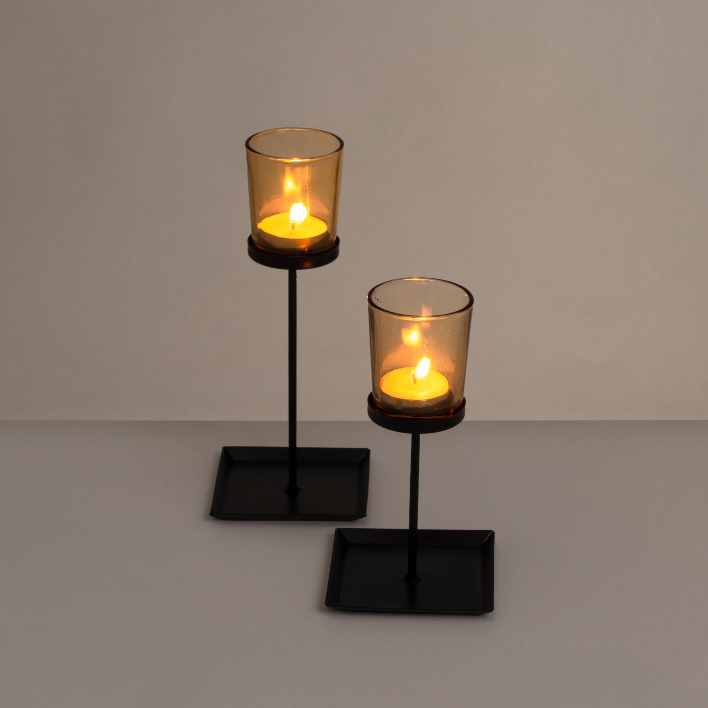 2 portavelas metal-cristal negro