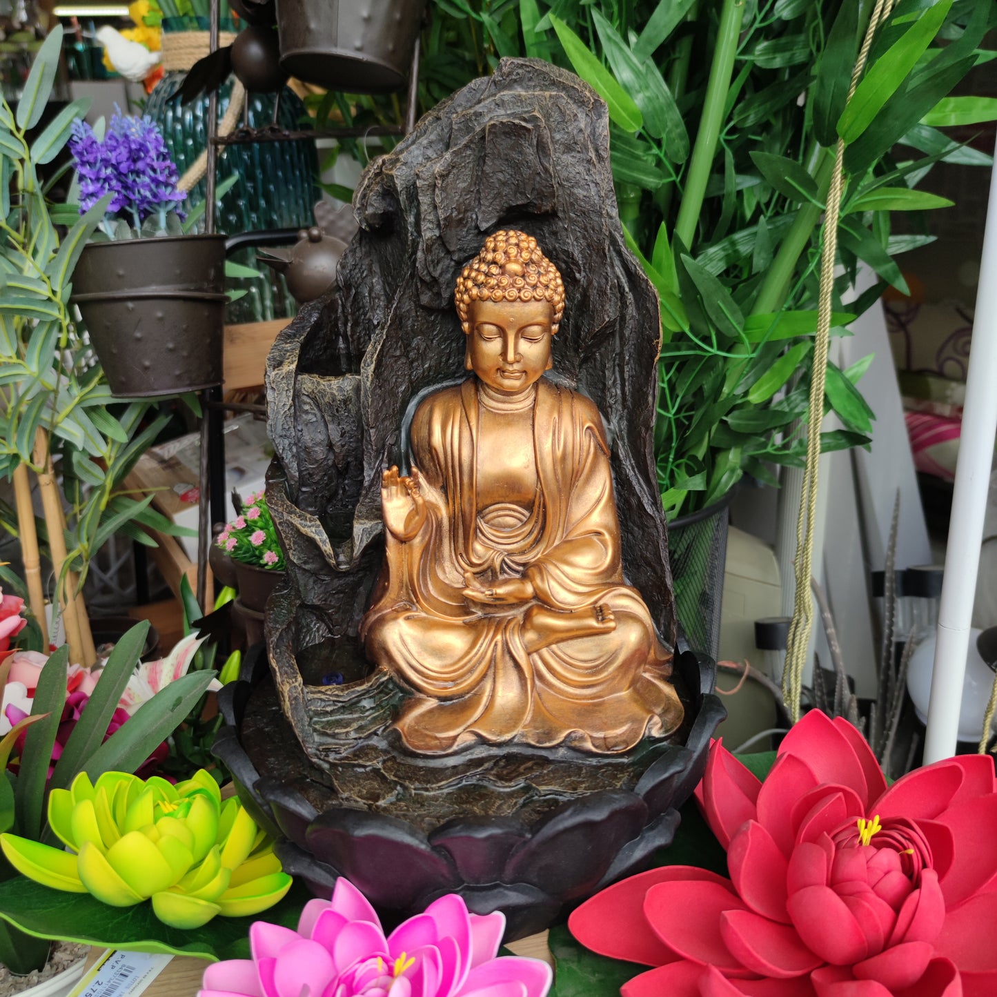 Fuente c/luz led poliresina 27 X 27 X 40 CM