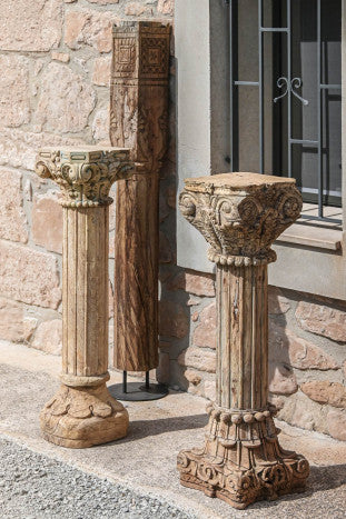 Set de 2 Columnas de Madera Tallada – 25 x 25 x 120 cm