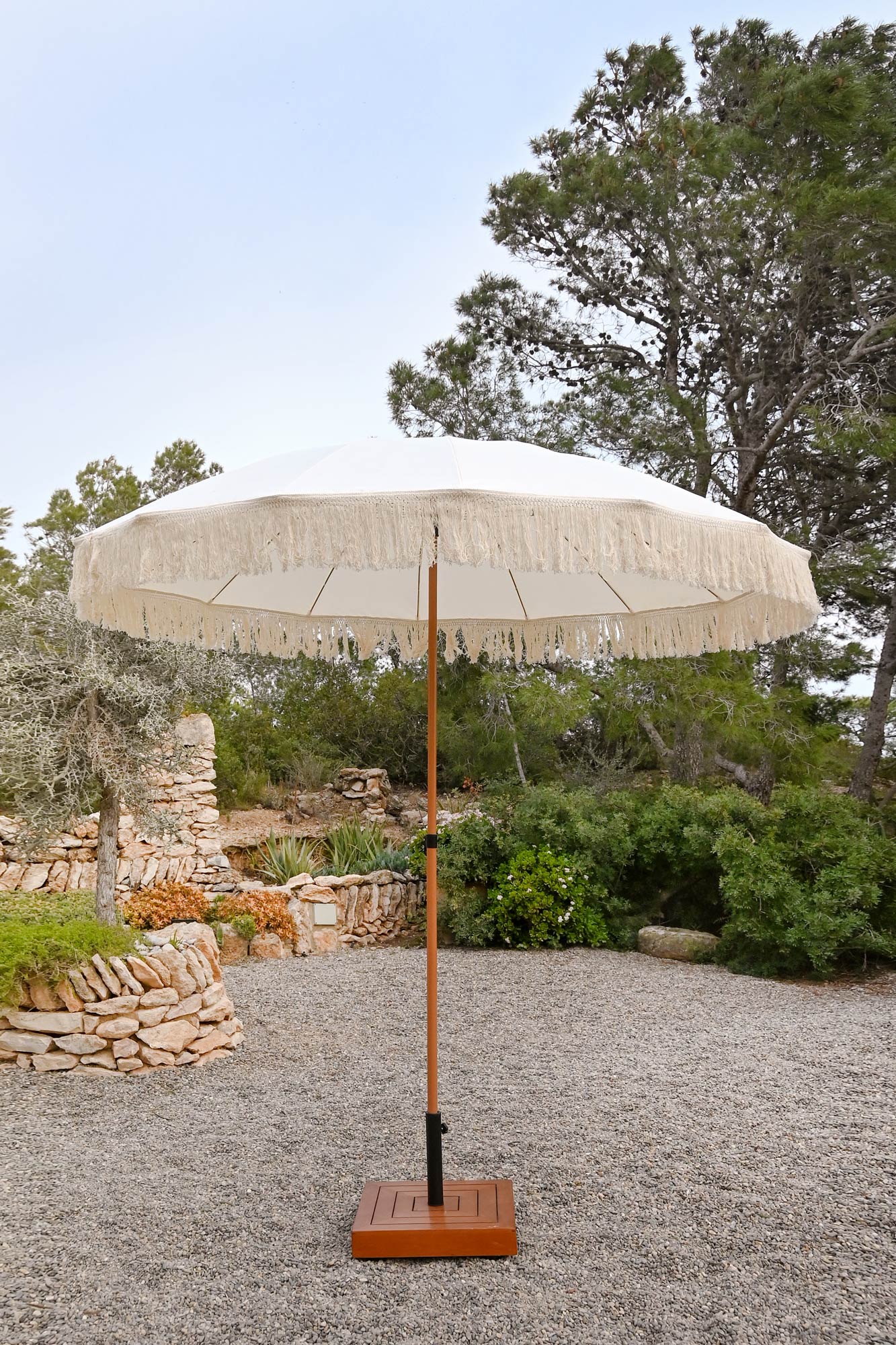 Parasol poliester acero 250*250*236cm flecos beige