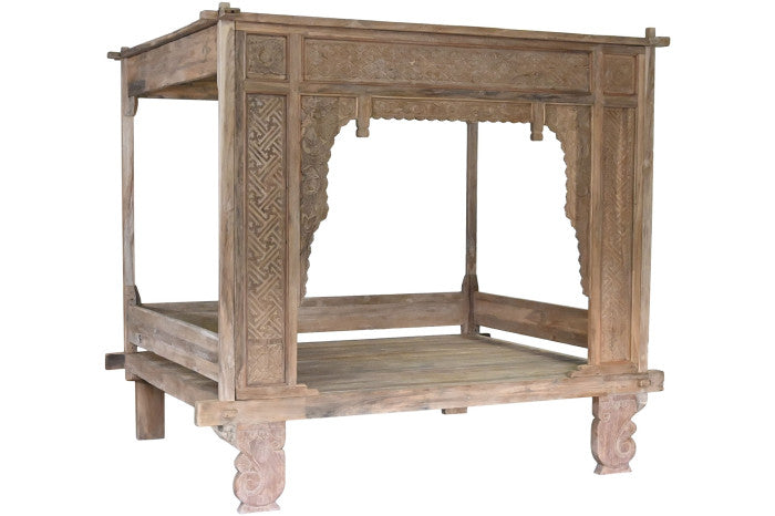 Cama con dosel teca 225x160x206 tallada decapé