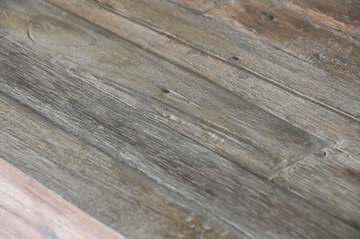 Cama con dosel teca 225x160x206 tallada decapé