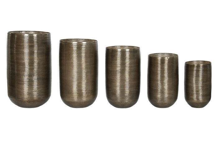 Set de 5 Maceteros de Aluminio Envejecido – 56 x 56 x 93 – Cobre